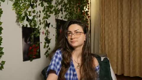 Snapshot of naughtyhomemade17 chatting on 22, 11, 2025 Mya Alexya online show from 22, 11, 2025