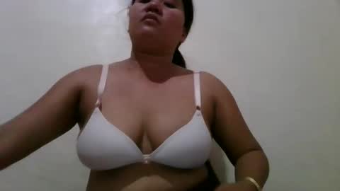 Snapshot of naughtyhotladyxx chatting on 3, 2, 2026 naughtyhotladyxx online show from 3, 2, 2026