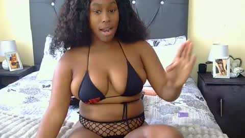 Snapshot of naughtyhottie99 chatting on 29, 4, 2026 naughtyhottie99 online show from 29, 4, 2026