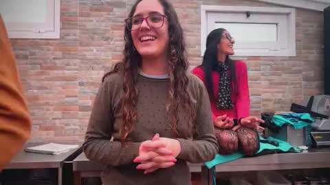 ANDREA STEPH  MIKE online show from 25, 11, 2025