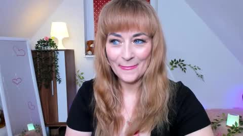 Milana - on air every day except Wednesday from 9 pm to 4 am European time online show from 28, 10, 2025