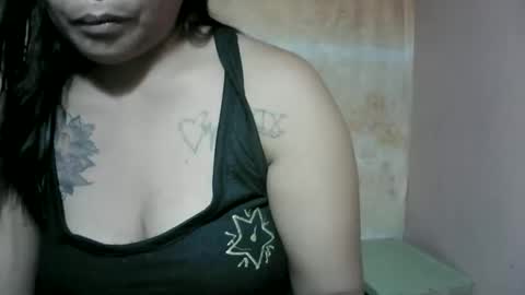 naughtymom_33 online show from 20, 10, 2025