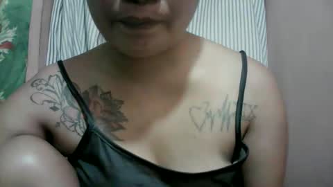 naughtymom_33 online show from 14, 4, 2026