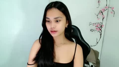 Snapshot of naughtymuse_ chatting on 14, 4, 2026 ELISE online show from 14, 4, 2026