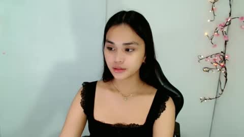 Snapshot of naughtymuse_ chatting on 15, 4, 2026 ELISE online show from 15, 4, 2026