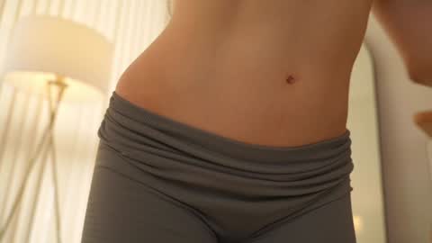 Snapshot of naughtysammx chatting on 2, 2, 2025 Naughty Samm online show from 2, 2, 2025
