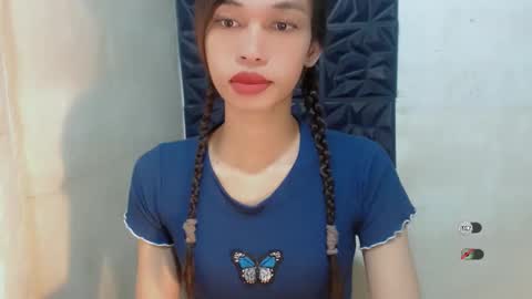 Snapshot of naughtysunshinepinay chatting on 26, 10, 2025 Celine online show from 26, 10, 2025
