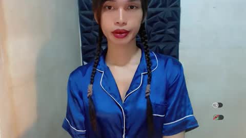 Snapshot of naughtysunshinepinay chatting on 27, 10, 2025 Celine online show from 27, 10, 2025