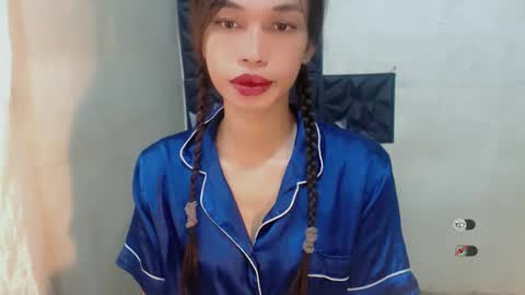 Snapshot of naughtysunshinepinay chatting on 4, 11, 2025 Celine online show from 4, 11, 2025