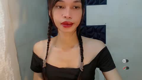 Snapshot of naughtysunshinepinay chatting on 5, 11, 2025 Celine online show from 5, 11, 2025