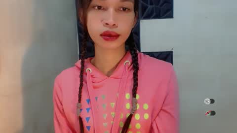 Snapshot of naughtysunshinepinay chatting on 7, 11, 2025 Celine online show from 7, 11, 2025