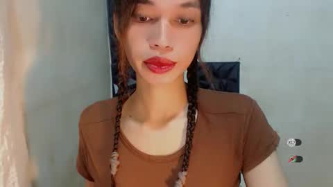 Snapshot of naughtysunshinepinay chatting on 24, 11, 2025 Celine online show from 24, 11, 2025