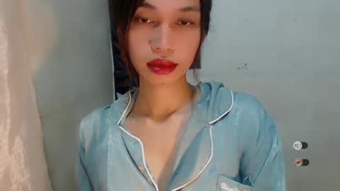 Snapshot of naughtysunshinepinay chatting on 26, 11, 2025 Celine online show from 26, 11, 2025