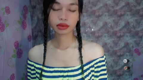 Snapshot of naughtysunshinepinay chatting on 12, 6, 2026 Celine online show from 12, 6, 2026