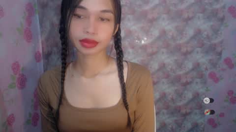 Snapshot of naughtysunshinepinay chatting on 26, 7, 2026 Celine online show from 26, 7, 2026