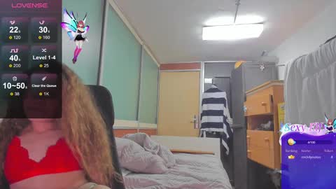 Snapshot of naugthtycurls chatting on 1, 3, 2025 Arantxa online show from 1, 3, 2025