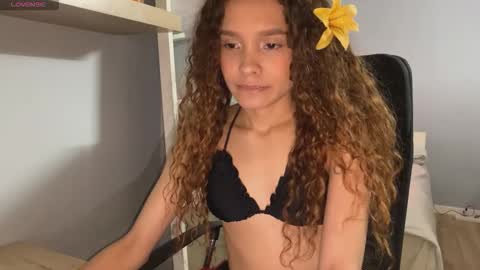 Snapshot of naugthtycurls chatting on 19, 1, 2026 Arantxa online show from 19, 1, 2026