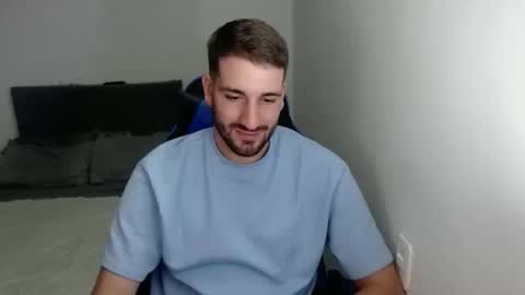 Snapshot of naugthy18boy chatting on 6, 2, 2025 Nico online show from 6, 2, 2025