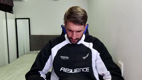 Snapshot of naugthy18boy chatting on 2, 2, 2026 Nico online show from 2, 2, 2026