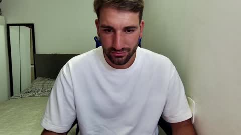 Snapshot of naugthy18boy chatting on 18, 2, 2026 Nico online show from 18, 2, 2026