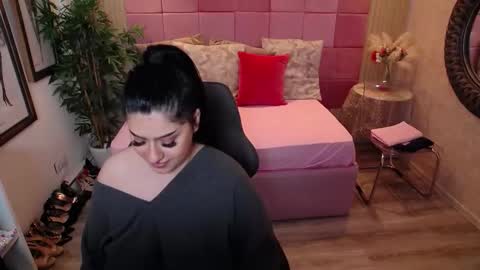 Eliza online show from 22, 12, 2025