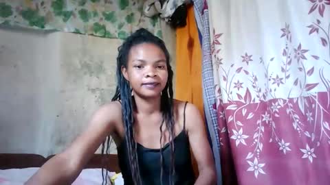 Nayla online show from 4, 6, 2026