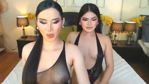 Snapshot of nayumi_edwards chatting on 11, 11, 2025 F R A N Z I A online show from 11, 11, 2025