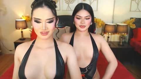 Snapshot of nayumi_edwards chatting on 4, 12, 2025 F R A N Z I A online show from 4, 12, 2025