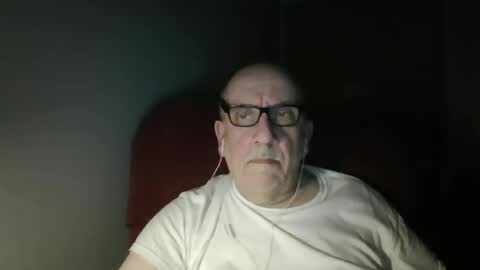 Tom online show from 15, 4, 2026