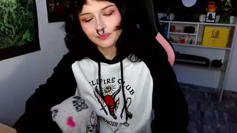 Neena Nyx online show from 18, 6, 2026