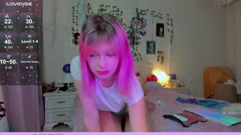 neko_kitsune online show from 16, 12, 2024