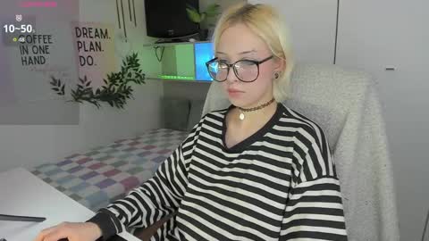 Snapshot of neko_sora chatting on 9, 5, 2026 Kate online show from 9, 5, 2026
