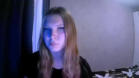 Snapshot of nelli_lux chatting on 18, 11, 2025 Nelli online show from 18, 11, 2025