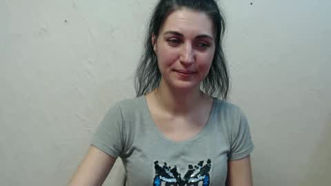 Snapshot of nensyfay_ chatting on 4, 3, 2025 Nensy online show from 4, 3, 2025