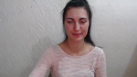 Snapshot of nensyfay_ chatting on 2, 10, 2025 Nensy online show from 2, 10, 2025