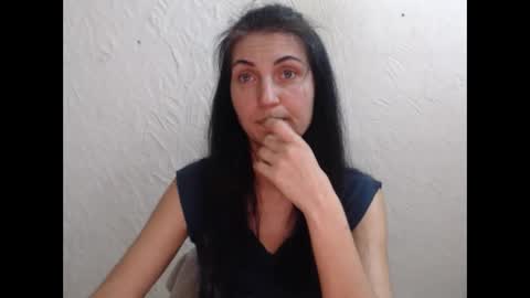 Snapshot of nensyfay_ chatting on 27, 10, 2025 Nensy online show from 27, 10, 2025