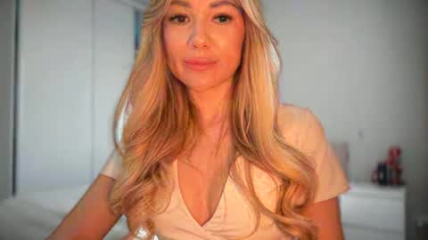 NensySafrons online show from 4, 4, 2026