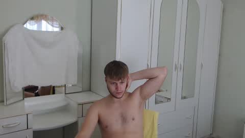 Snapshot of nenvol1 chatting on 10, 1, 2025 better ask   online show from 10, 1, 2025