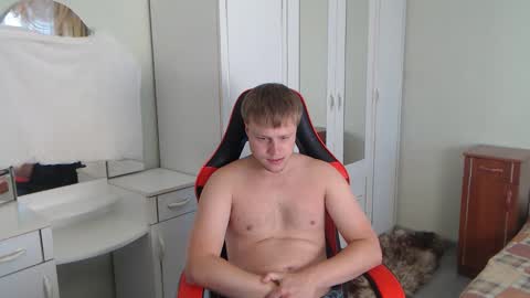 Snapshot of nenvol1 chatting on 25, 9, 2025 better ask   online show from 25, 9, 2025