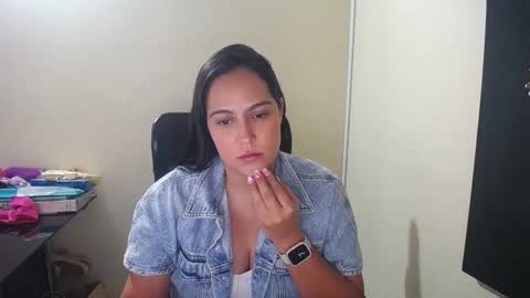 Snapshot of neny445 chatting on 20, 12, 2024 kelly lopez online show from 20, 12, 2024