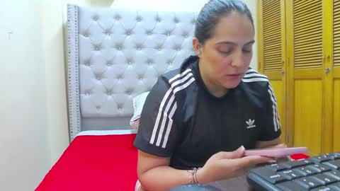 Snapshot of neny445 chatting on 24, 1, 2025 kelly lopez online show from 24, 1, 2025