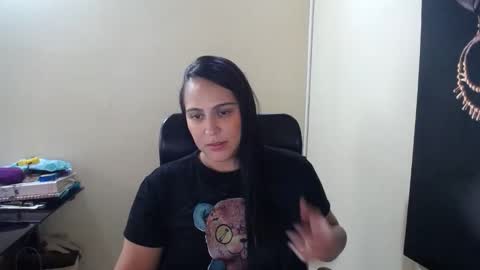 Snapshot of neny445 chatting on 6, 2, 2025 kelly lopez online show from 6, 2, 2025