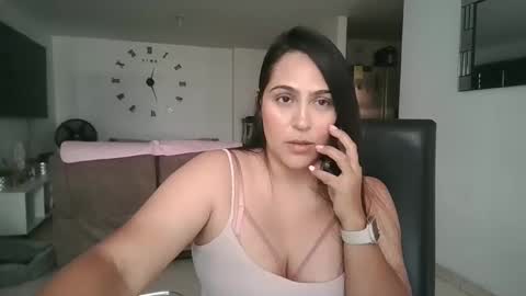 Snapshot of neny445 chatting on 1, 10, 2025 kelly lopez online show from 1, 10, 2025