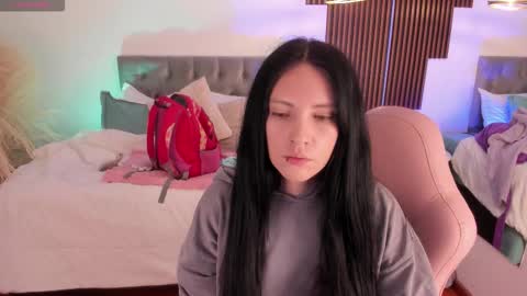 Sarah  online show from 5, 2, 2026