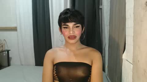 neomi online show from 2, 11, 2025