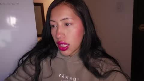 Helena    Every Friday new video for my fan club loves  online show from 15, 4, 2026