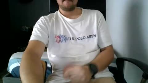 Snapshot of nerdxxx94 chatting on 26, 6, 2026 MrBull online show from 26, 6, 2026