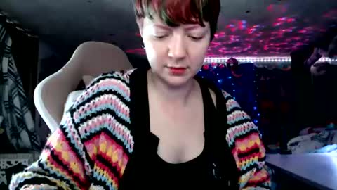 Snapshot of nerdy_squirty chatting on 19, 6, 2026 NerdySquirty online show from 19, 6, 2026