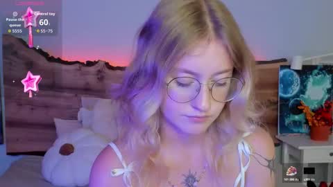 Snapshot of nerissa_xo chatting on 20, 9, 2025 Nerissa online show from 20, 9, 2025
