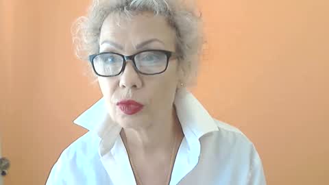 NessyJenixs online show from 20, 9, 2025